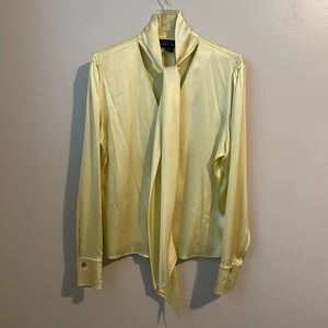 Vintage Linda Ailard + Ellen Tracy. Button down w/ tie